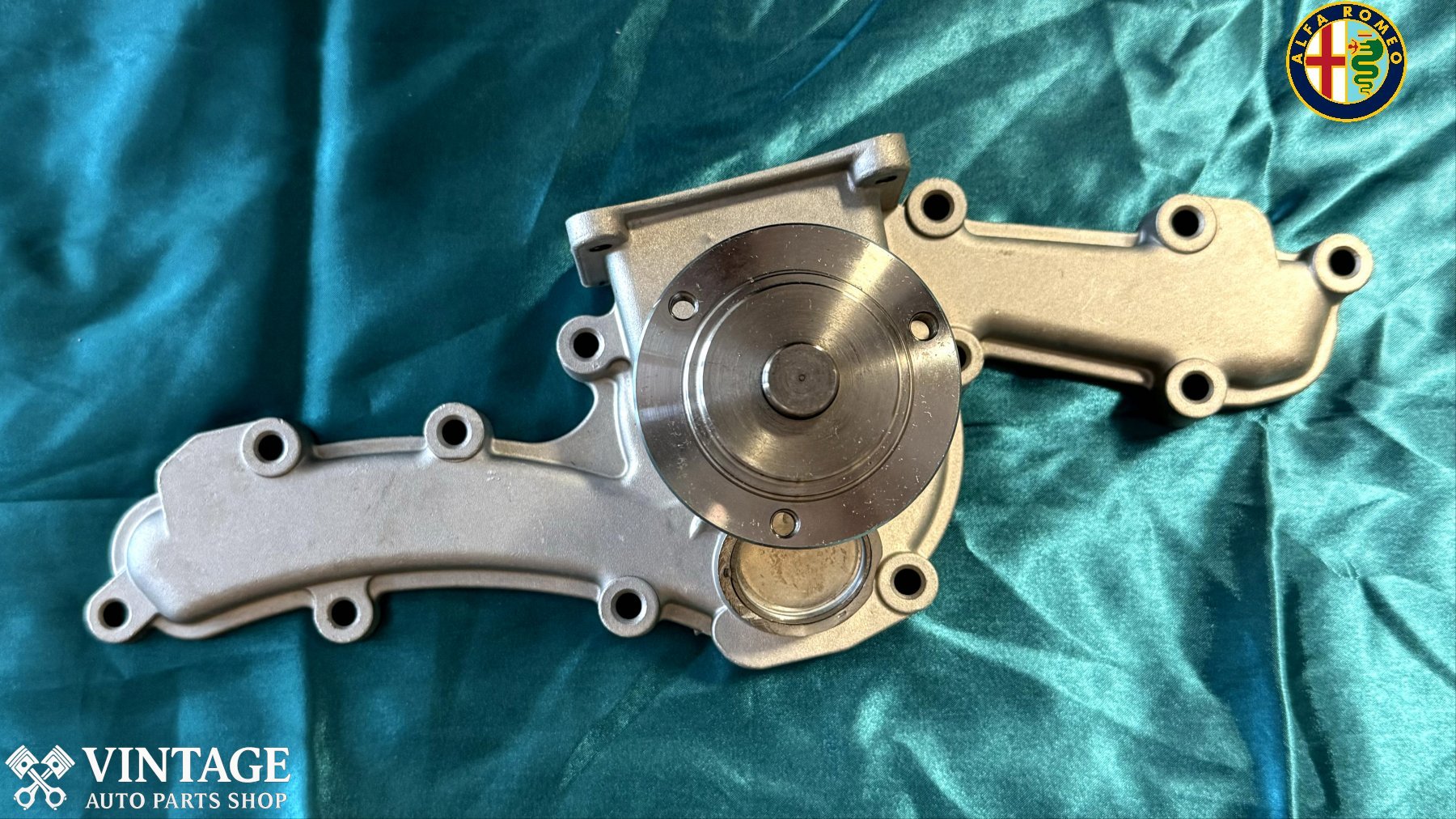 Water pump Alfa Romeo 164 12V