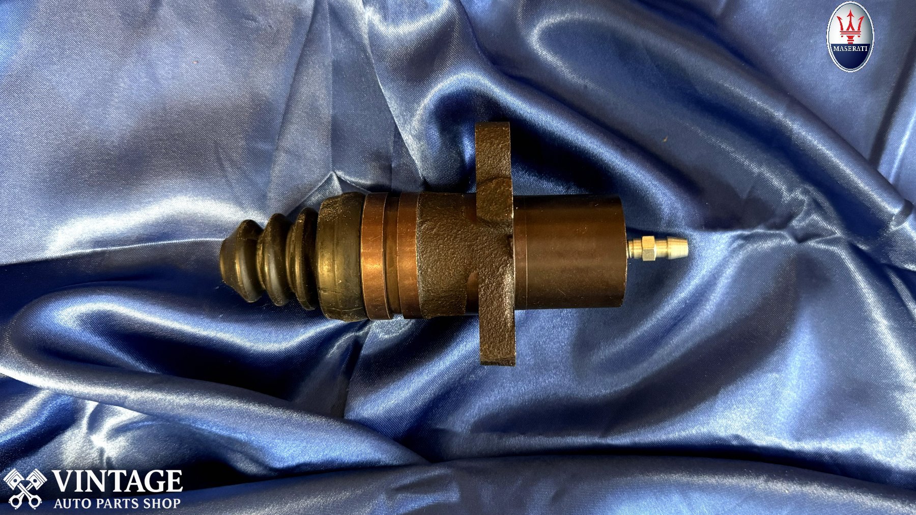 Clutch slave cylinder Maserati Biturbo